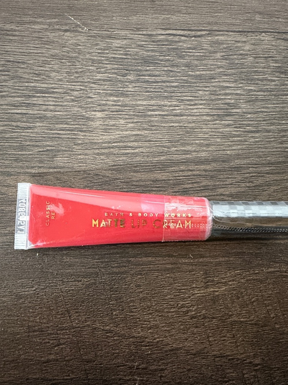 Bath & Body Works Matte Lip Cream in Classic Red Shade